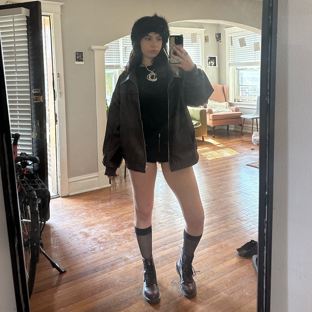 Meet your Posher, Isabella